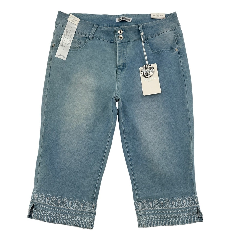Sandpiper Mid Rise Jegging Capri Jeans Light Wash Embroidered Hem NEW Cozy 16W